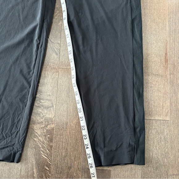 Athleta Brooklyn Mid Rise Ankle Pant Black Travel Athleisure  Size 4 - Picture 9 of 12